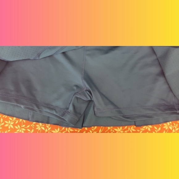 Nike Skort Dri-Fit Size Large - Picture 3 of 3